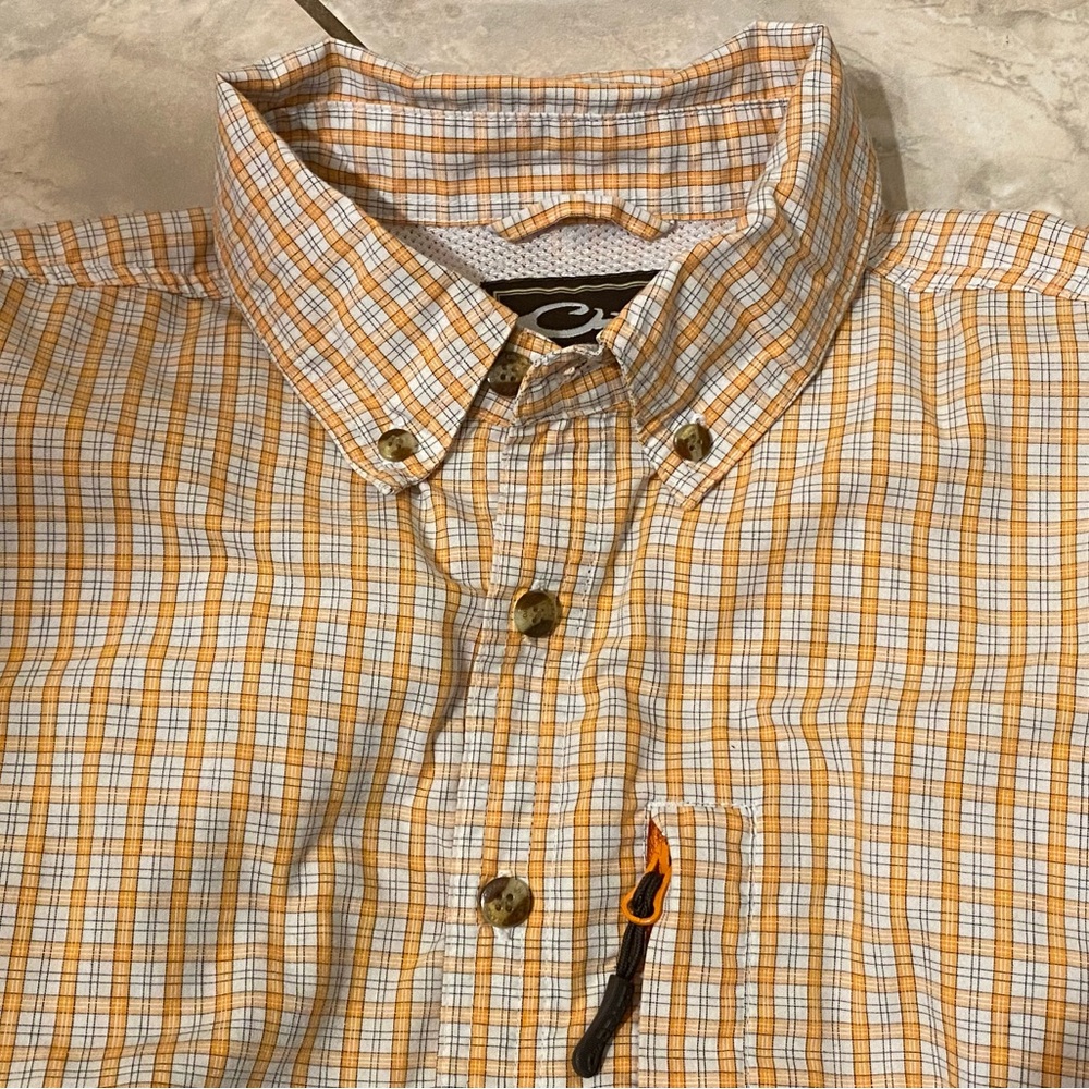 Drake Performance Gear  Men’s Size: Medium  Worn twice maybe. Vented back.